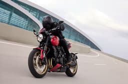 Triumph Trident 800 front three fourth cornering shot.